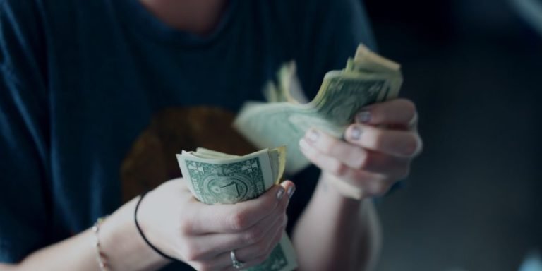 How To Train Your Mind To Attract More Money To Become Wealthier