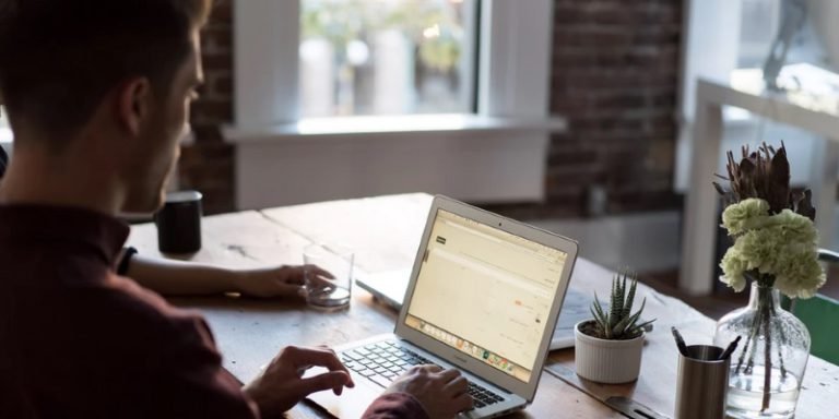 How To Work Smarter And Not Harder To Become More Productive