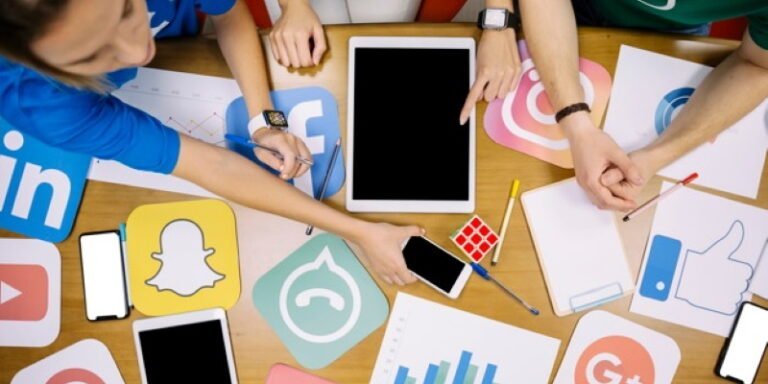 9 Ways To Network In Business Or Socially Mingle With Others
